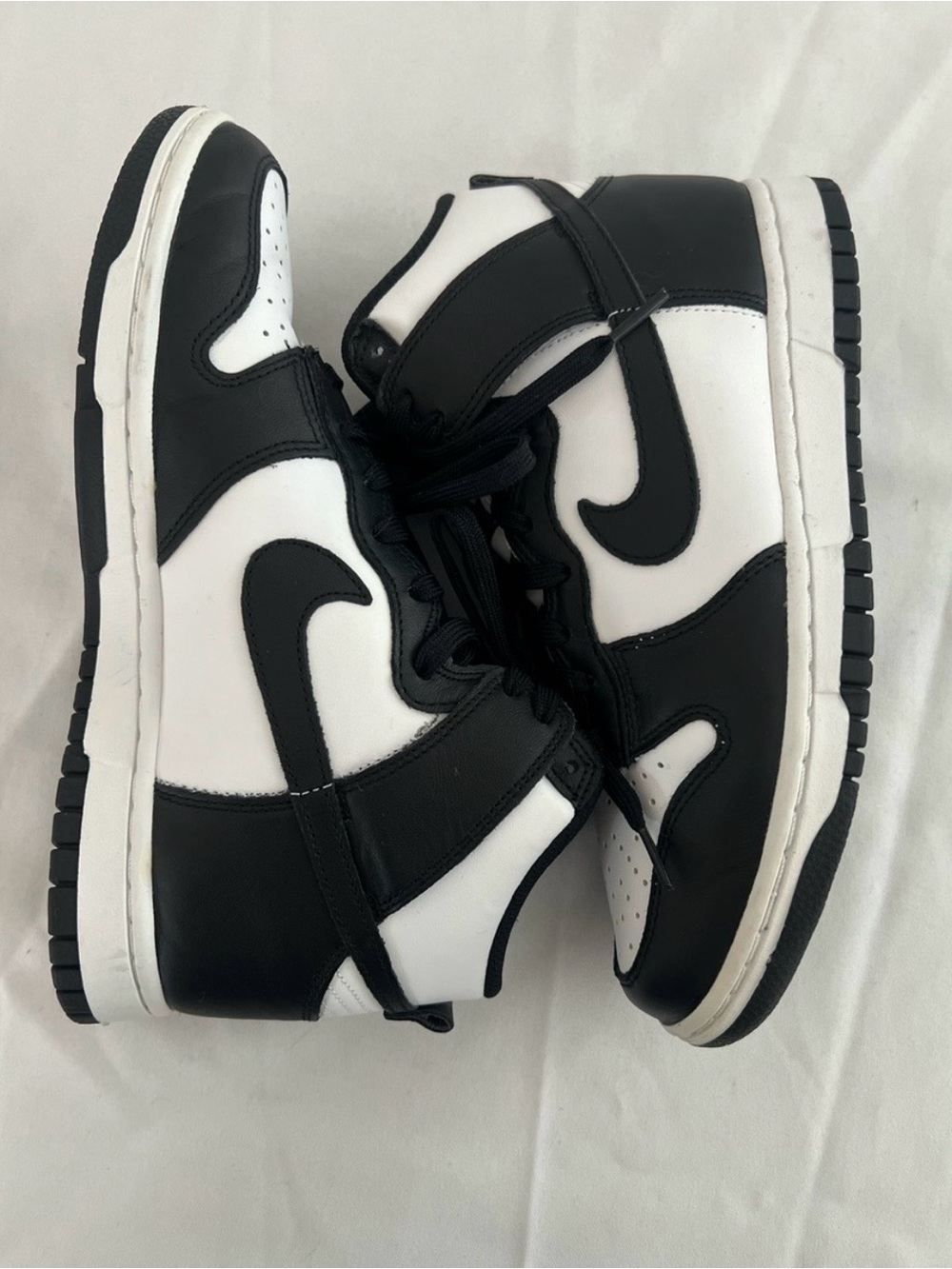 Nike Women High-Top Panda Sneakers in Black & White